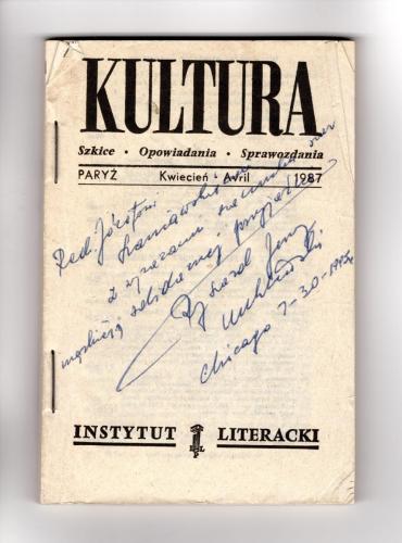 Kieszonkowe wydanie paryskiej „Kultury" z kwietnia 1987 roku, znajduje się w nim pierwsza publiczna wypowiedź generała Ryszarda Kuklińskiego po ewakuacji do Stanów Zjednoczonych. Wagi temu eksponatowi dodaje własnoręczna dedykacja z podpisem jaką generał Ryszard Kukliński napisał dla swojego Józefa Szaniawskiego.